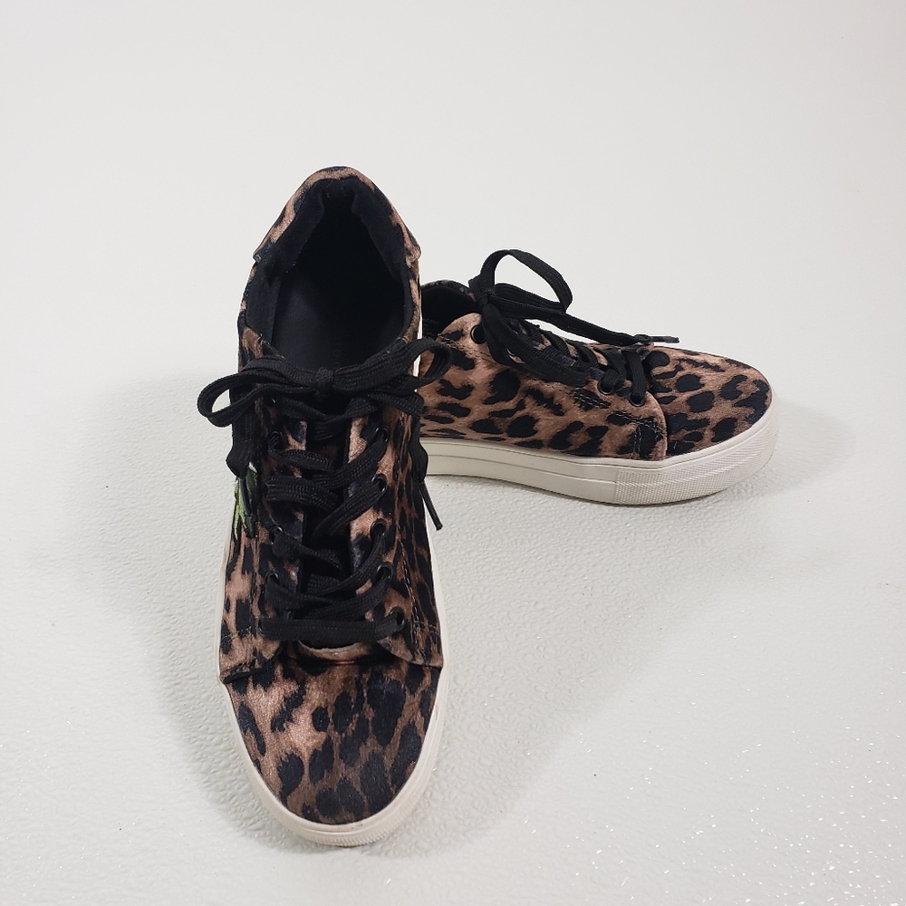 Madden Girl Sneakers Leopard Print Platform Sz 7.5